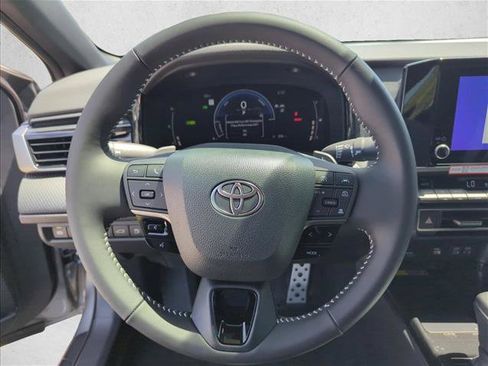 Used 2026 Toyota Camry SE FWD image 16