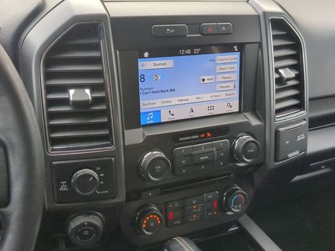 Used 2018 Ford F150 XLT w/ Equipment Group 302A Luxury image 33