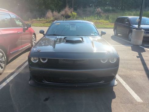 Used 2020 Dodge Challenger R/T Scat Pack RWD image 3