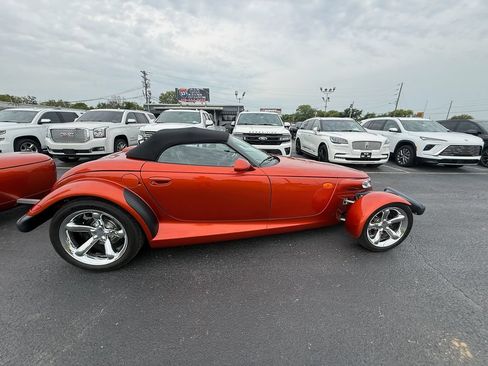 Used 2001 Chrysler Prowler RWD image 2