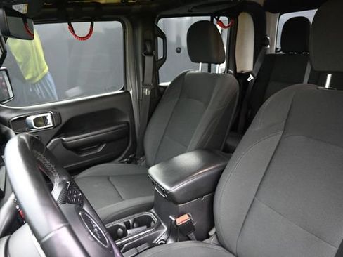Used 2021 Jeep Gladiator Sport AWD/4WD image 41