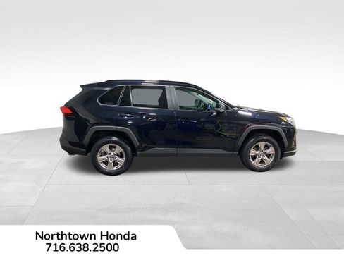 Used 2023 Toyota RAV4 XLE AWD/4WD image 10