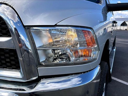 Used 2018 RAM 2500 Tradesman w/ Chrome Appearance Group AWD/4WD image 28