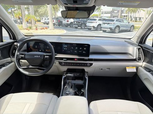 Used 2026 Kia Sorento S w/ S Panoramic Sunroof Package FWD image 10