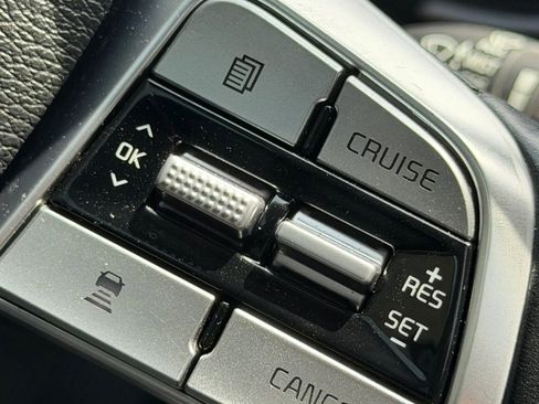 Used 2020 Kia Telluride SX w/ Towing Package FWD image 16