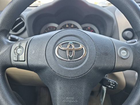 Used 2011 Toyota RAV4 2WD w/ Upgrade Value Pkg image 21