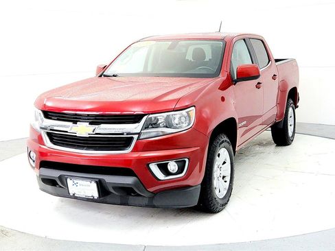 Used 2016 Chevrolet Colorado LT w/ LT Convenience Package image 2