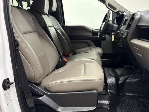 Used 2022 Ford F550 4x4 Crew Cab Super Duty w/ Power Equipment Group image 23