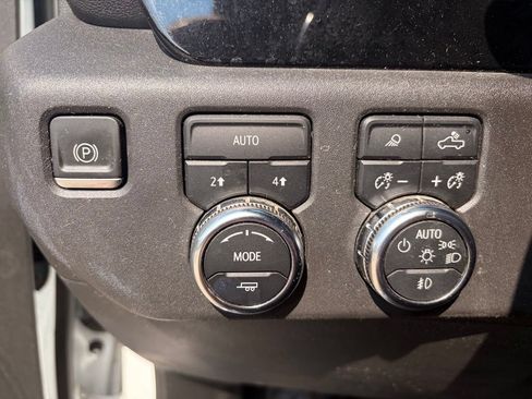 Used 2022 GMC Sierra 1500 SLT w/ Max Trailering Package AWD/4WD image 35