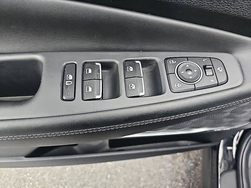 Used 2023 Hyundai Santa Fe Limited AWD/4WD image 12