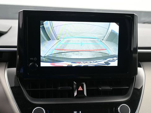 Used 2024 Toyota Corolla LE image 17