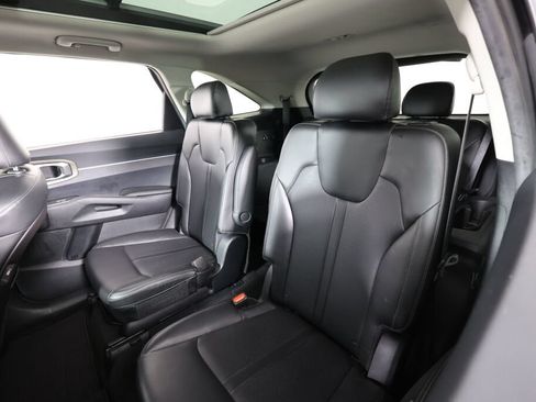 Used 2021 Kia Sorento EX w/ EX AWD X-Line Package image 15