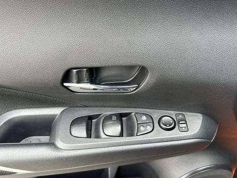 Used 2023 Nissan Kicks SV w/ Exterior Package FWD image 11