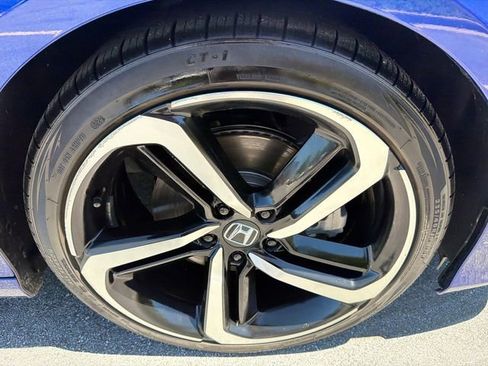 Used 2021 Honda Accord Sport image 12