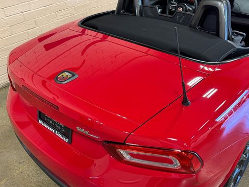 Used 2017 FIAT 124 Spider Abarth image 28