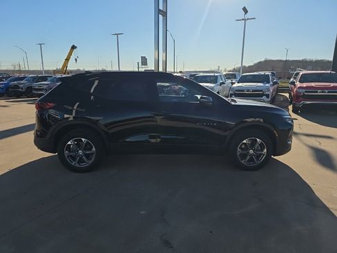 Used 2023 Chevrolet Blazer LT image 4