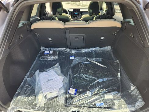 New 2026 Volvo XC60 B5 Plus w/ Protection Package Premier AWD/4WD image 14