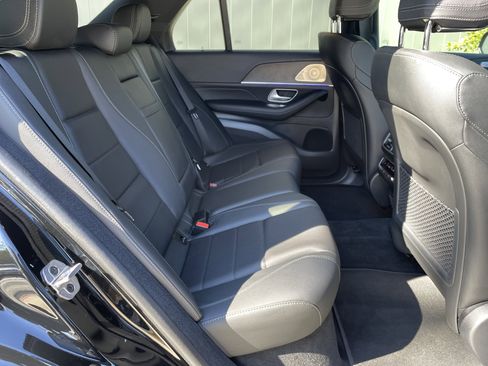 Certified 2025 Mercedes-Benz GLE 350 4MATIC w/ AMG Line Exterior image 45