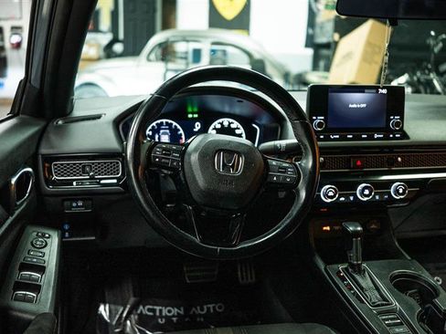 Used 2022 Honda Civic Sport image 14