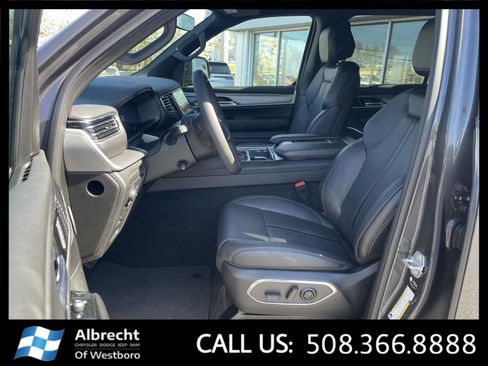 New 2026 Jeep Grand Wagoneer Limited w/ Premium Group II AWD/4WD image 10
