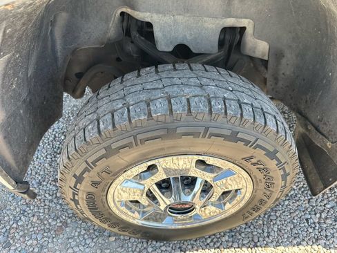 Used 2013 Chevrolet Silverado 2500 LT w/ Interior Plus Package AWD/4WD image 41