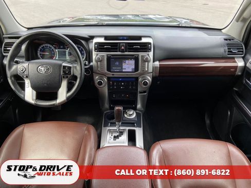 Used 2014 Toyota 4Runner Limited image 11