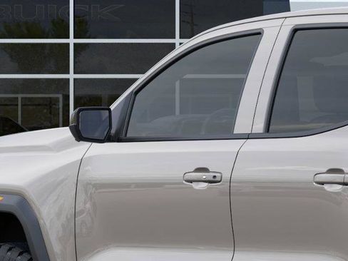New 2026 GMC Canyon AT4 w/ Technology Plus Package AWD/4WD image 12