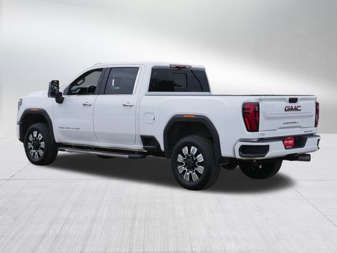 Used 2024 GMC Sierra 2500 Denali w/ Denali Reserve Package image 5