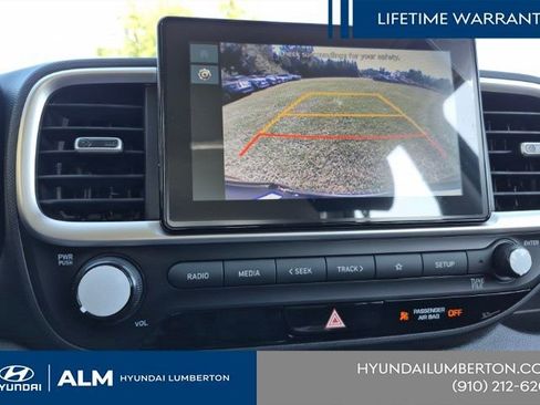 New 2026 Hyundai Venue SE FWD image 25