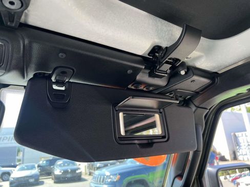 Used 2025 Jeep Wrangler Unlimited Rubicon 4xe w/ Technology Group image 39