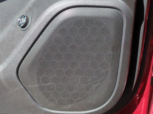 Used 2023 GMC Acadia SLE w/ Driver Convenience Package image 30