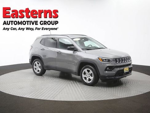 Used 2023 Jeep Compass Latitude w/ Sun and Sound Group AWD/4WD image 50