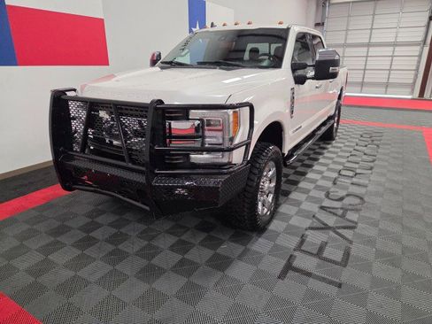 Used 2019 Ford F250 King Ranch w/ King Ranch Ultimate Package image 4