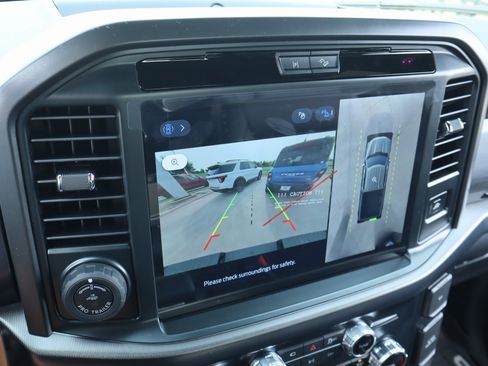 New 2025 Ford F150 Lariat w/ FX4 Off-Road Package image 8