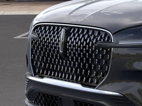 New 2026 Lincoln Aviator 2WD image 17