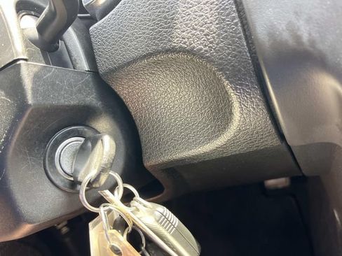 Used 2009 Ford Mustang GT RWD image 34