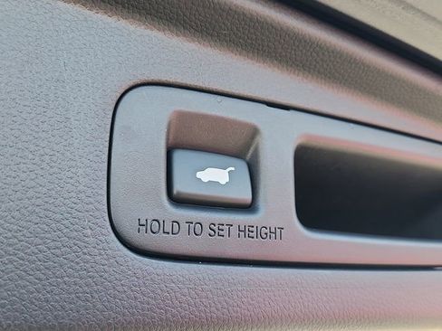 Used 2024 Honda CR-V EX-L image 30