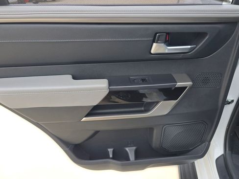 Used 2024 Toyota Sequoia Limited image 27