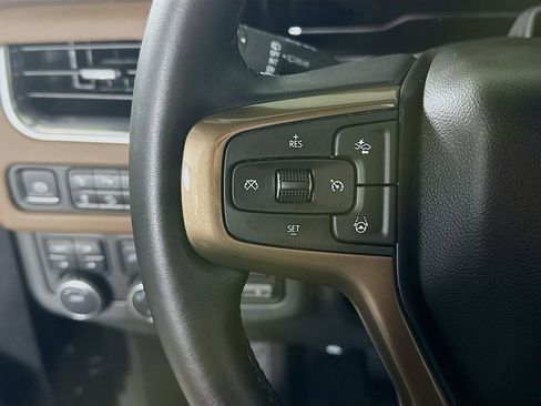 Used 2024 Chevrolet Suburban High Country w/ Advanced Technology Package image 21