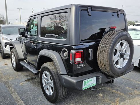 Used 2020 Jeep Wrangler Sport image 14