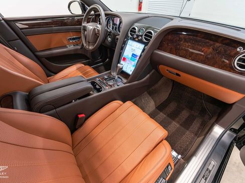 Used 2016 Bentley Flying Spur W12 image 2