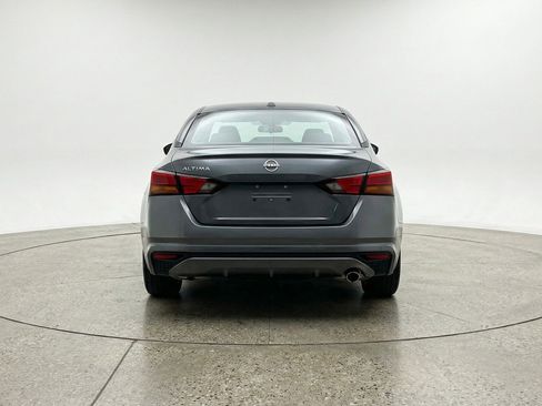 Used 2025 Nissan Altima 2.5 SV image 7