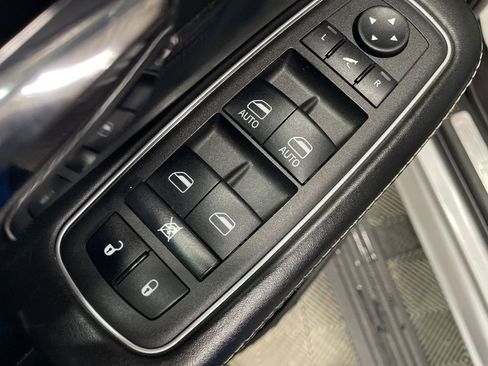 Used 2022 RAM 1500 Limited image 6