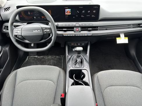 New 2026 Kia K4 FWD image 13