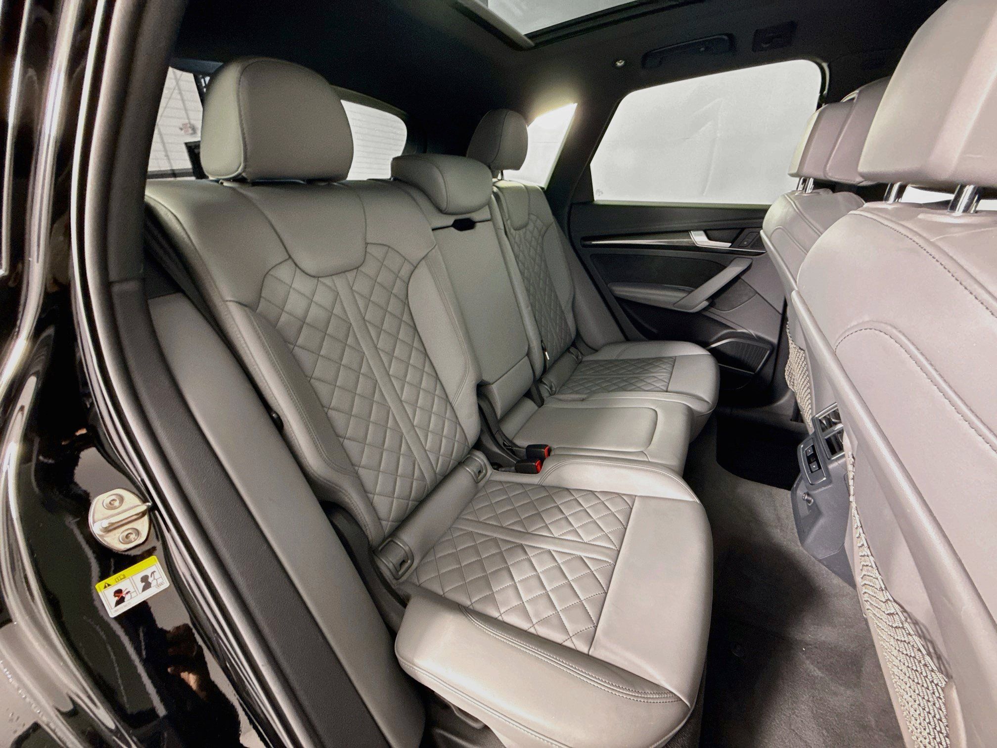 Used 2018 Audi SQ5 Premium Plus AWD/4WD image 27
