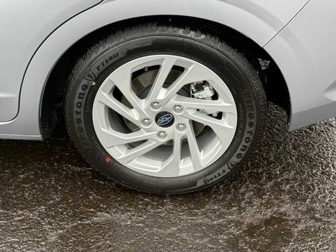 Certified 2025 Subaru Impreza 2.0i image 9