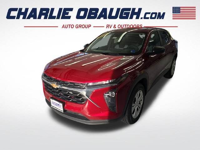 Used 2025 Chevrolet Trax LS FWD image 1