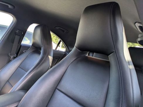 Used 2016 Mercedes-Benz CLA 250 4MATIC image 9