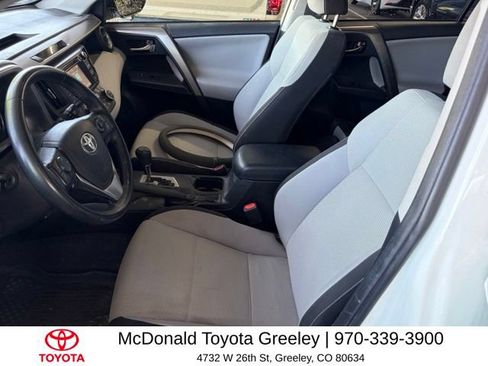 Used 2018 Toyota RAV4 XLE AWD/4WD image 9