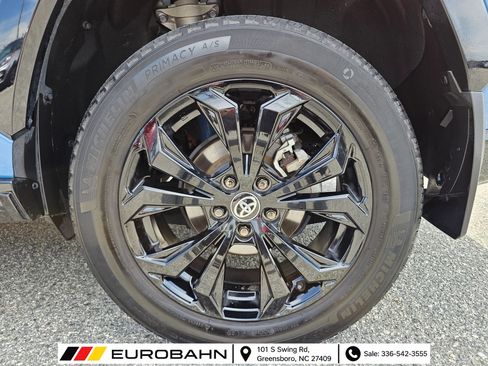 Used 2024 Toyota RAV4 SE AWD/4WD image 30